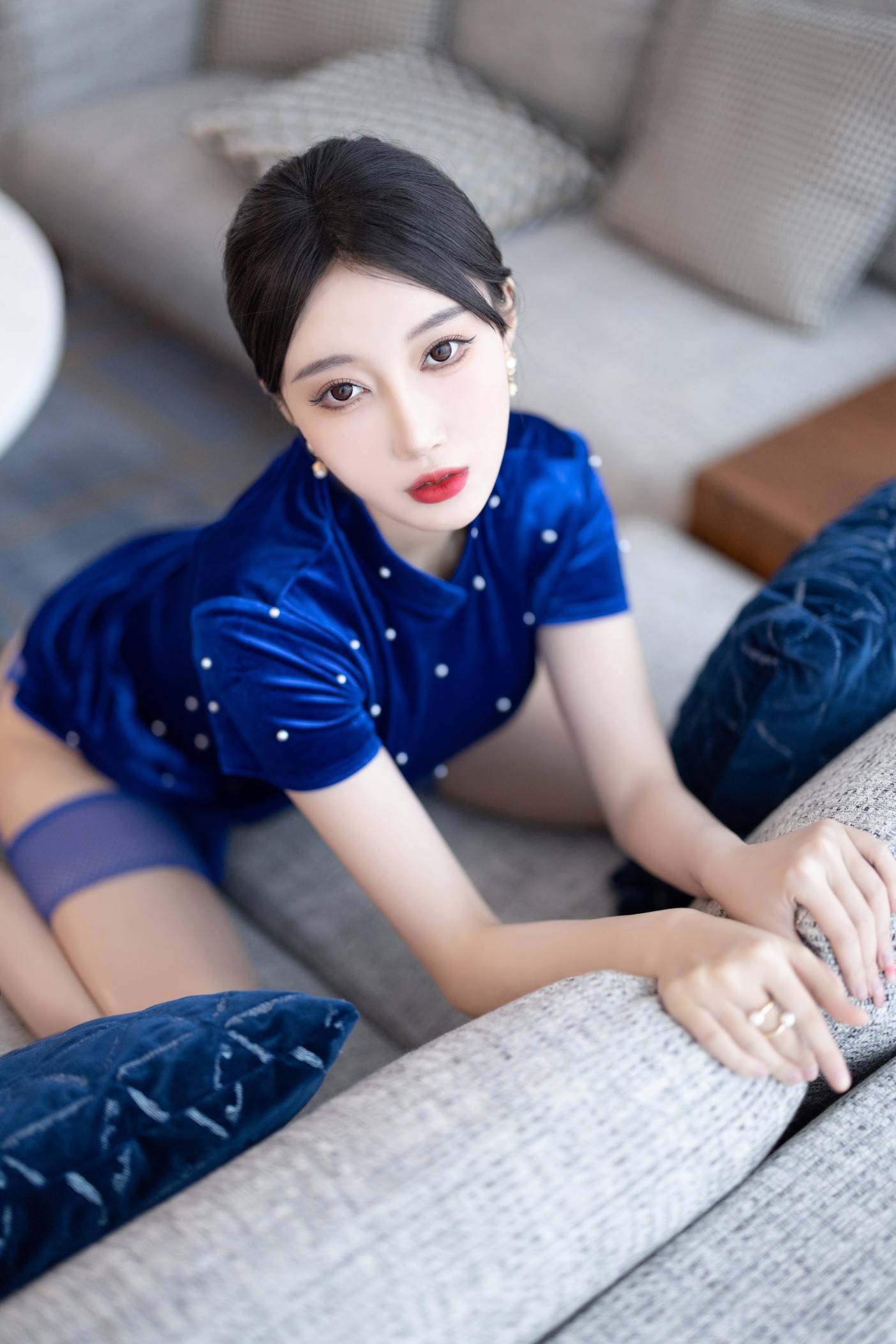 内购无水印 [XIUREN秀人网] NO.8298 玥儿玥蓝色包臀裙 [91P-659MB]