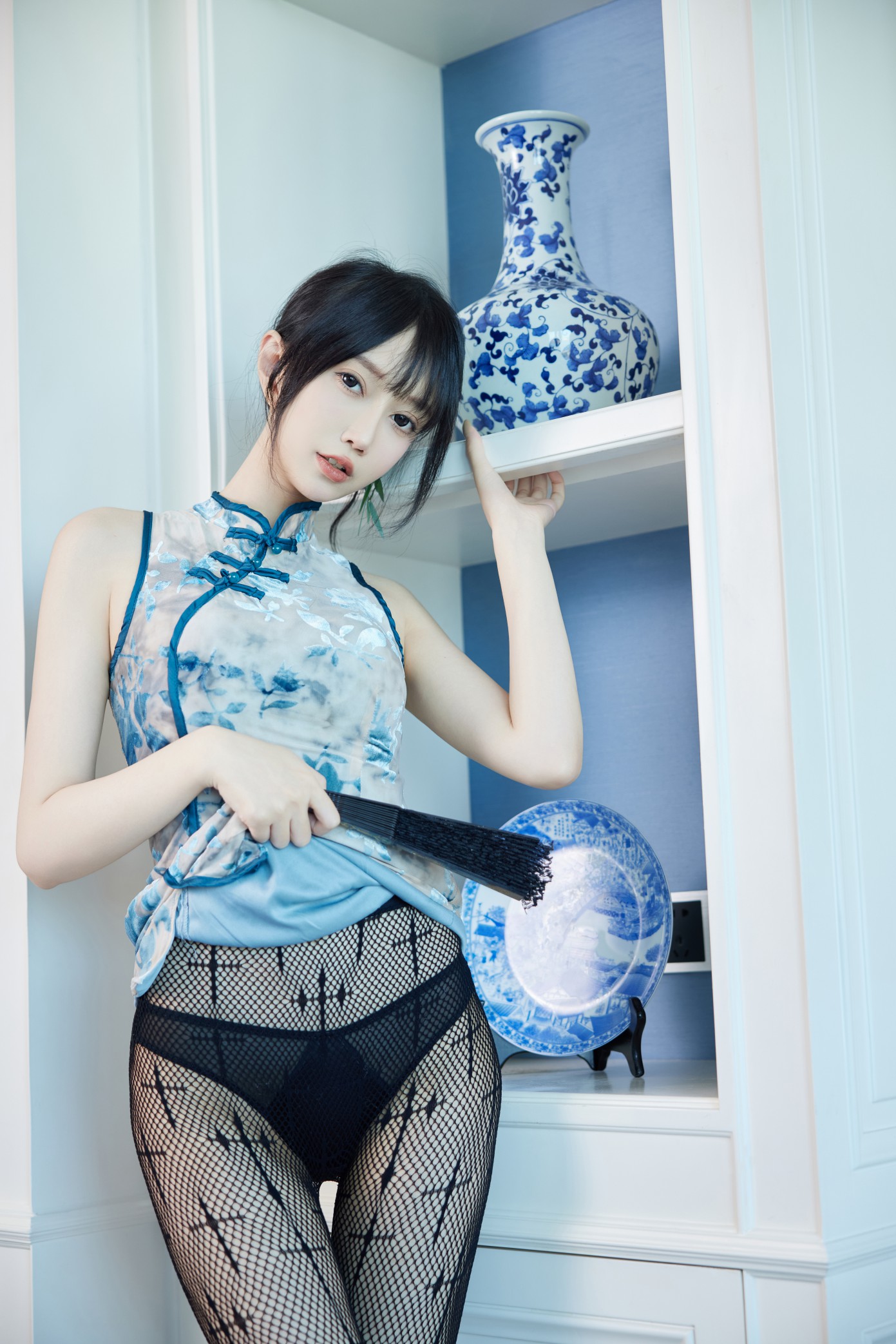 内购无水印 [XIUREN秀人网] NO.9236 玥儿玥蓝色旗袍 [86P+2V-3248MB]